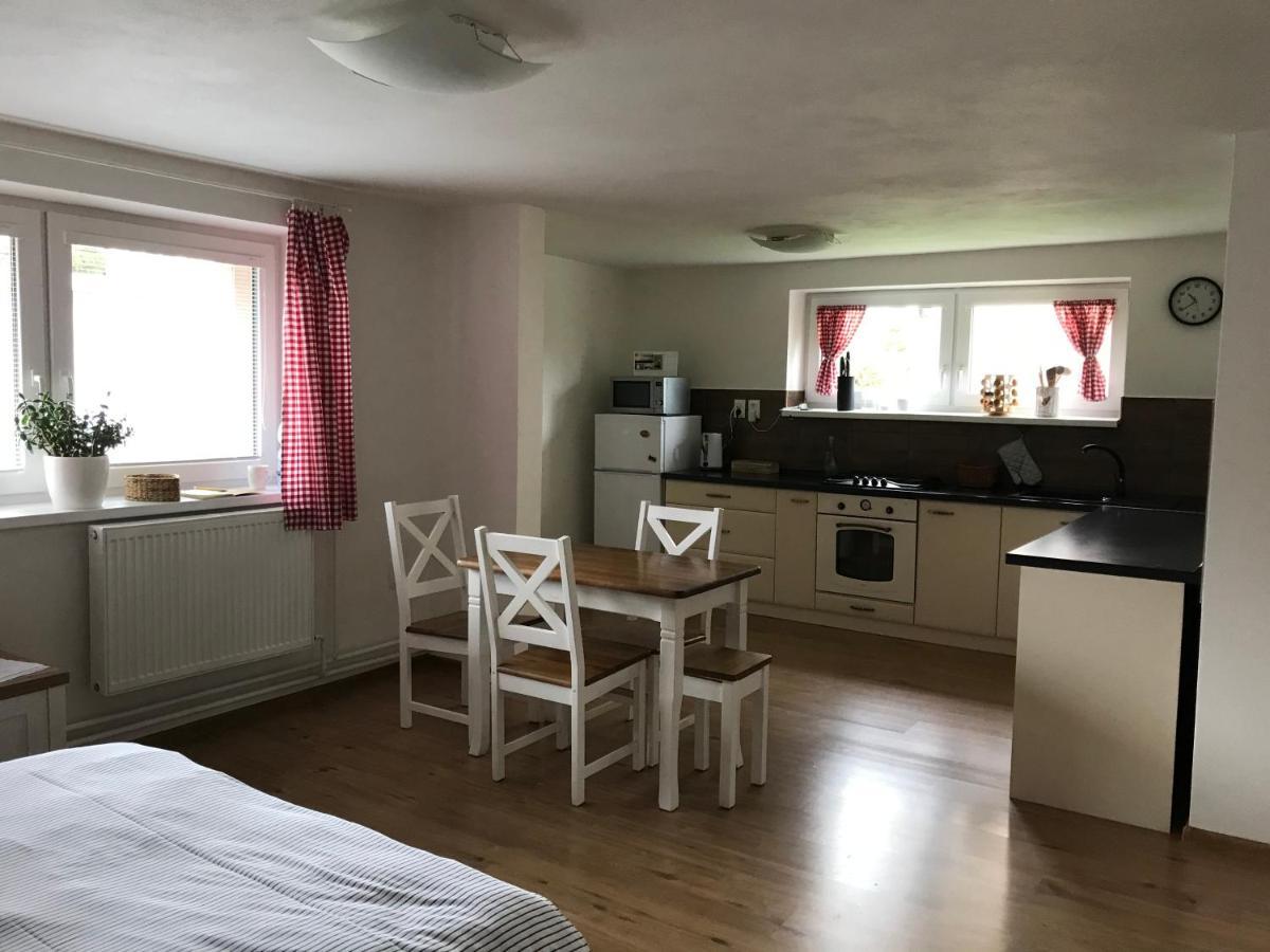 Apartman Emka 2 Липтовски-Микулаш Экстерьер фото