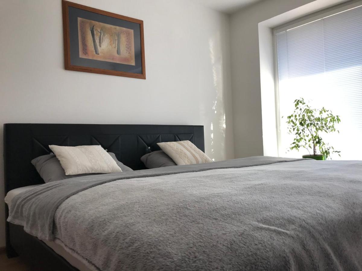 Apartman Emka 2 Липтовски-Микулаш Экстерьер фото