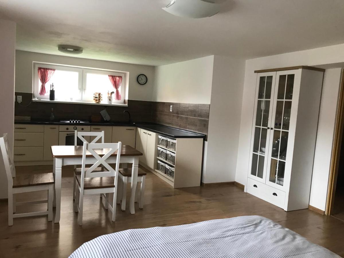 Apartman Emka 2 Липтовски-Микулаш Экстерьер фото